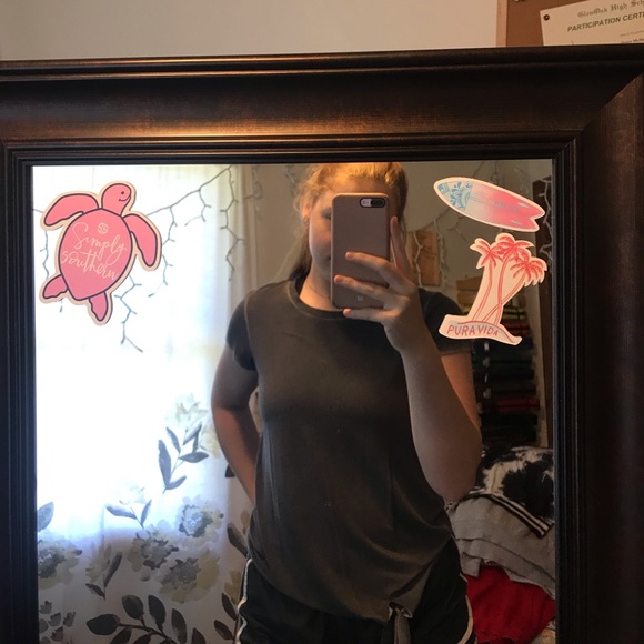 grey tee with tie in the front - Picture 2 of 4